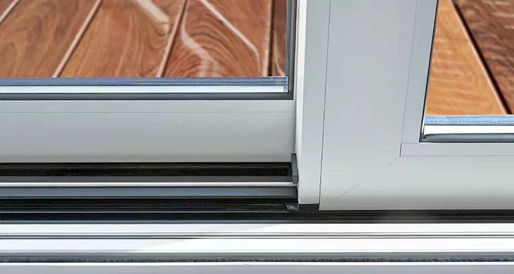 Patio Doors Leaking Water Issue Repair Services in Antioch, CA