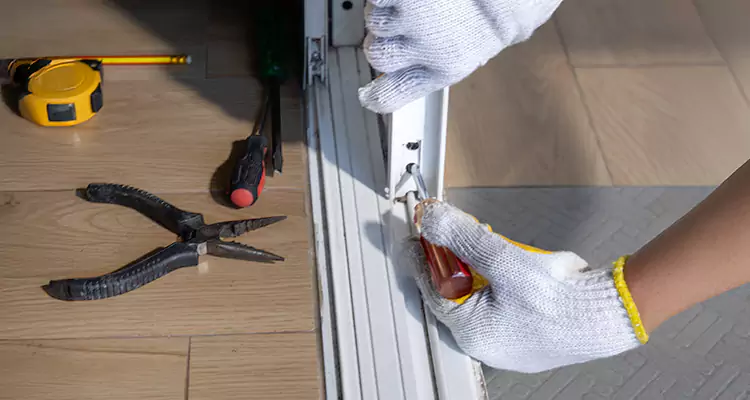Screen Door Wheel Replacement in Antioch, CA