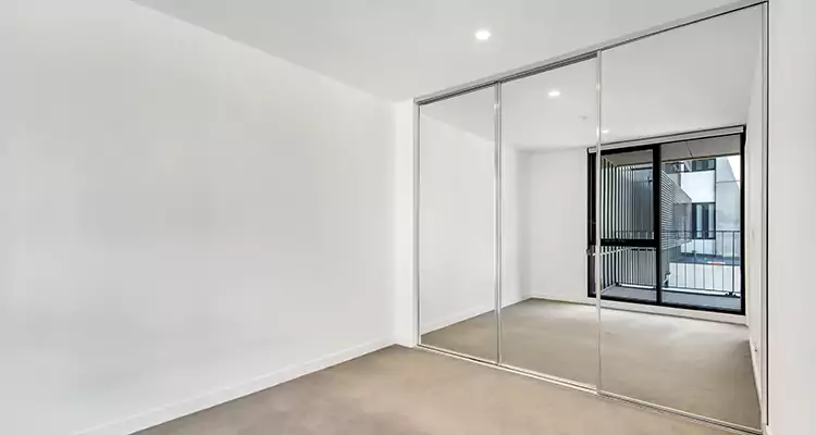 Why Homeowners Choose Us for Sliding Mirror Door Replacement in Antioch, CA