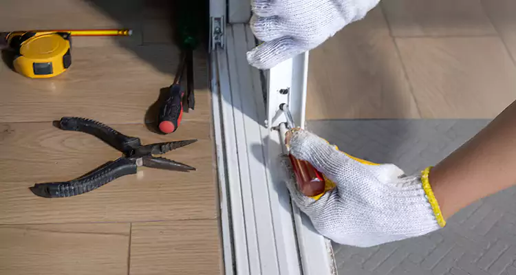 Closet Sliding Door Track Repair in Antioch, CA
