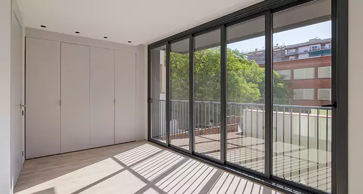 Fix Sliding Screen Door Track in Antioch, CA
